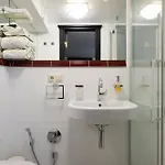 Grand Old Penthouse Apartman *