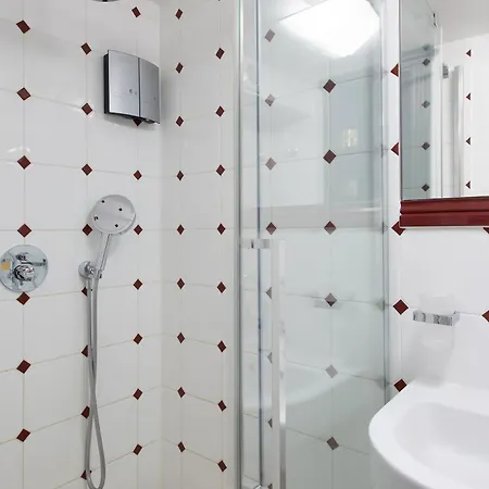 Grand Old Penthouse *