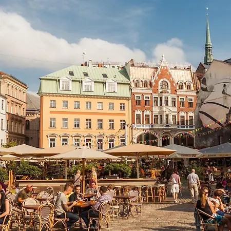 Grand Old Penthouse 아파트 *