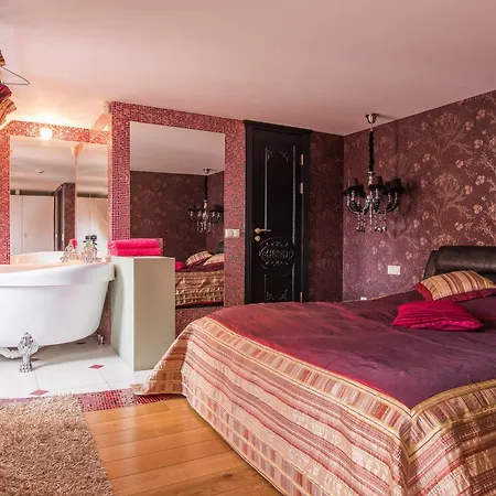 Grand Old Penthouse 아파트 리가