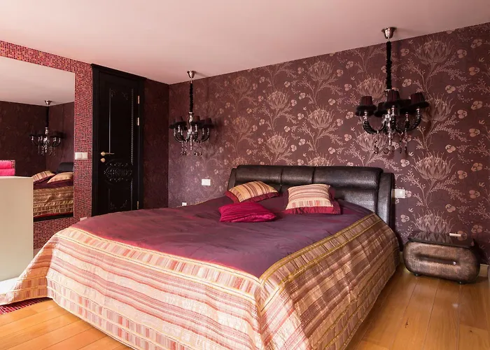 Grand Old Penthouse *