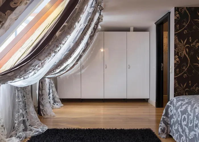 Grand Old Penthouse ריגה