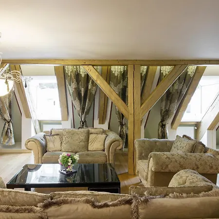 Grand Old Penthouse *