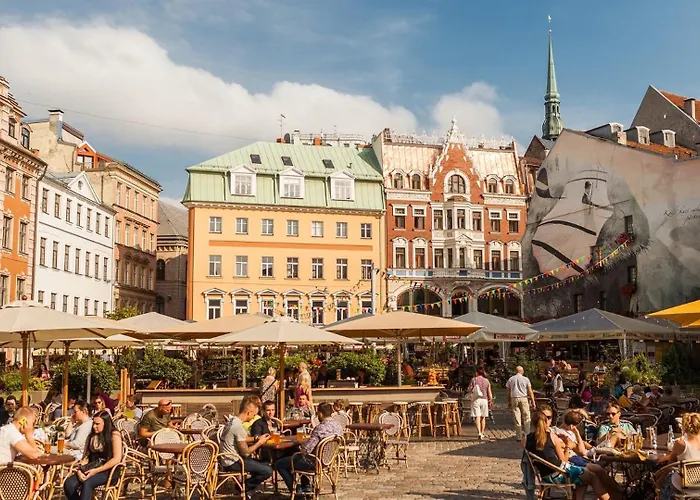 Grand Old Penthouse Apartment *