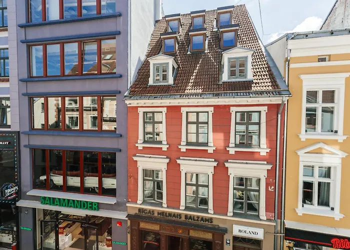 Grand Old Penthouse Apartment *