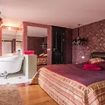 Grand Old Penthouse Daire Riga
